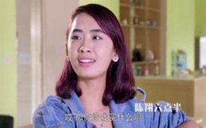 女人为了钱，男人为了爱，拜金女神遭车内调戏